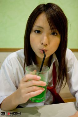 在办公室被C到呻吟的动态图